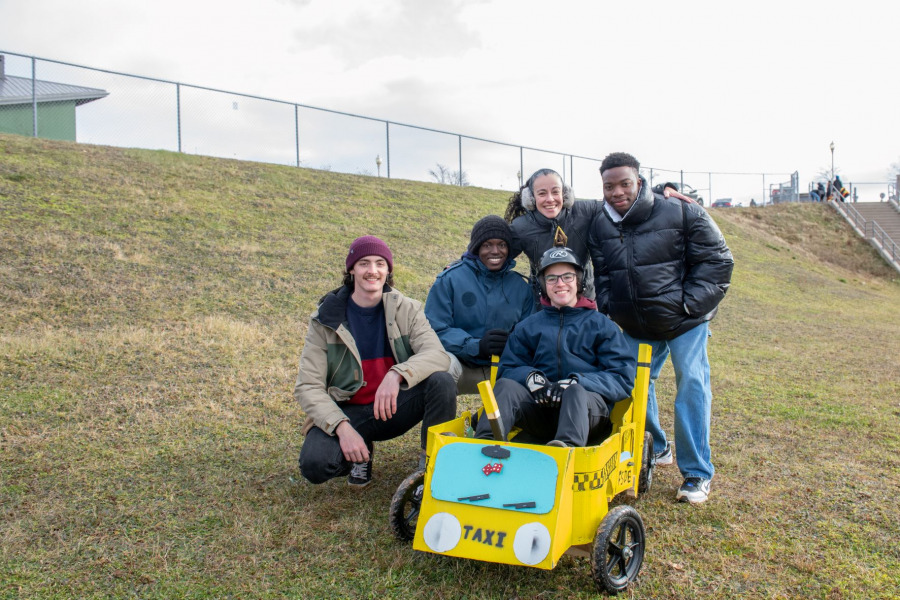 The FSDE Taxi team and Dr. Nadja Bressan