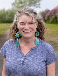 Dr. Carly Quisenberry